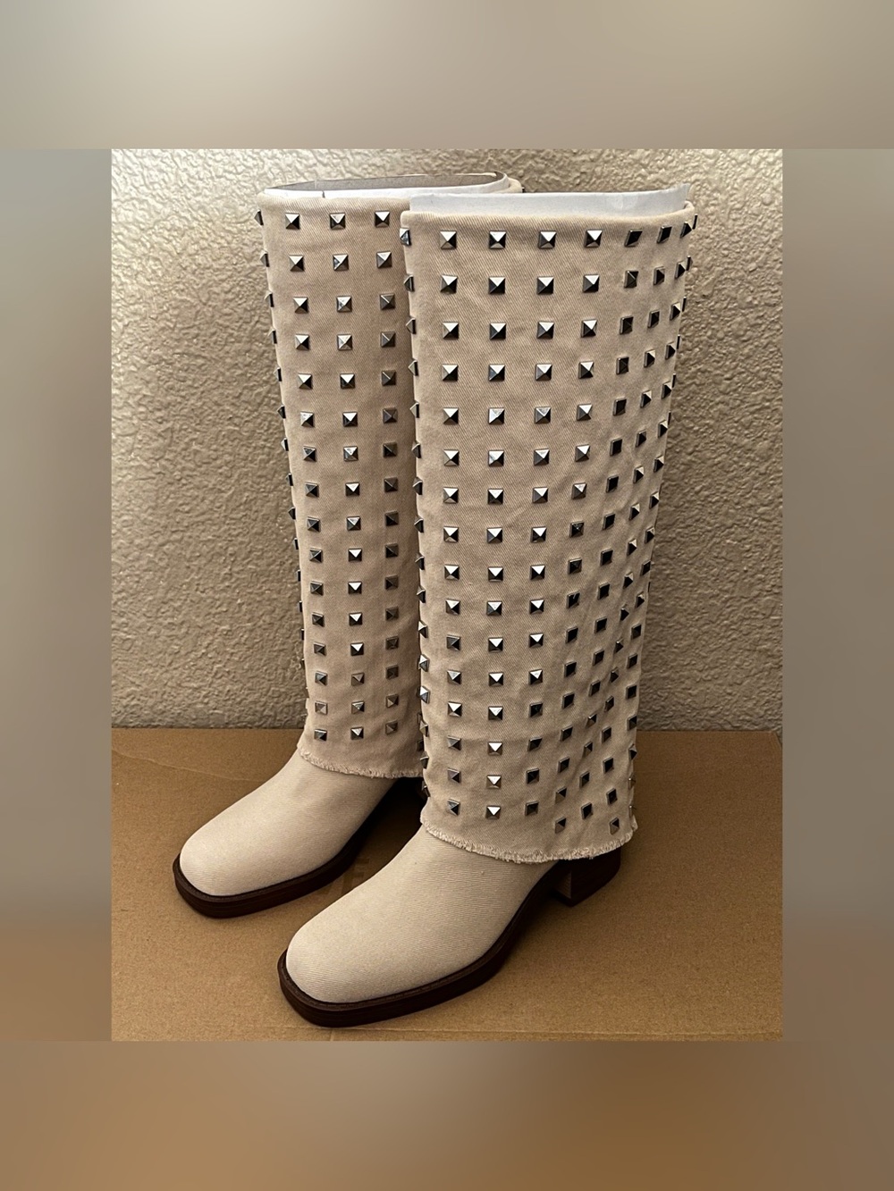 Steve Madden Women’s Recon Studded Design Beige Color Boots Size-6.5 - Picture 6 of 12